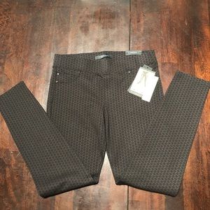 Liverpool Leggings NWT